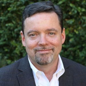 Meet your Posher, Kenneth